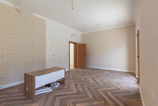 A luxurious three-story villa on the first sea line in  Kotor — photo 43